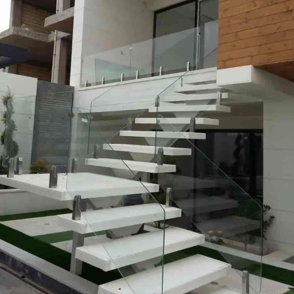 نرده استیل شیشه خور
